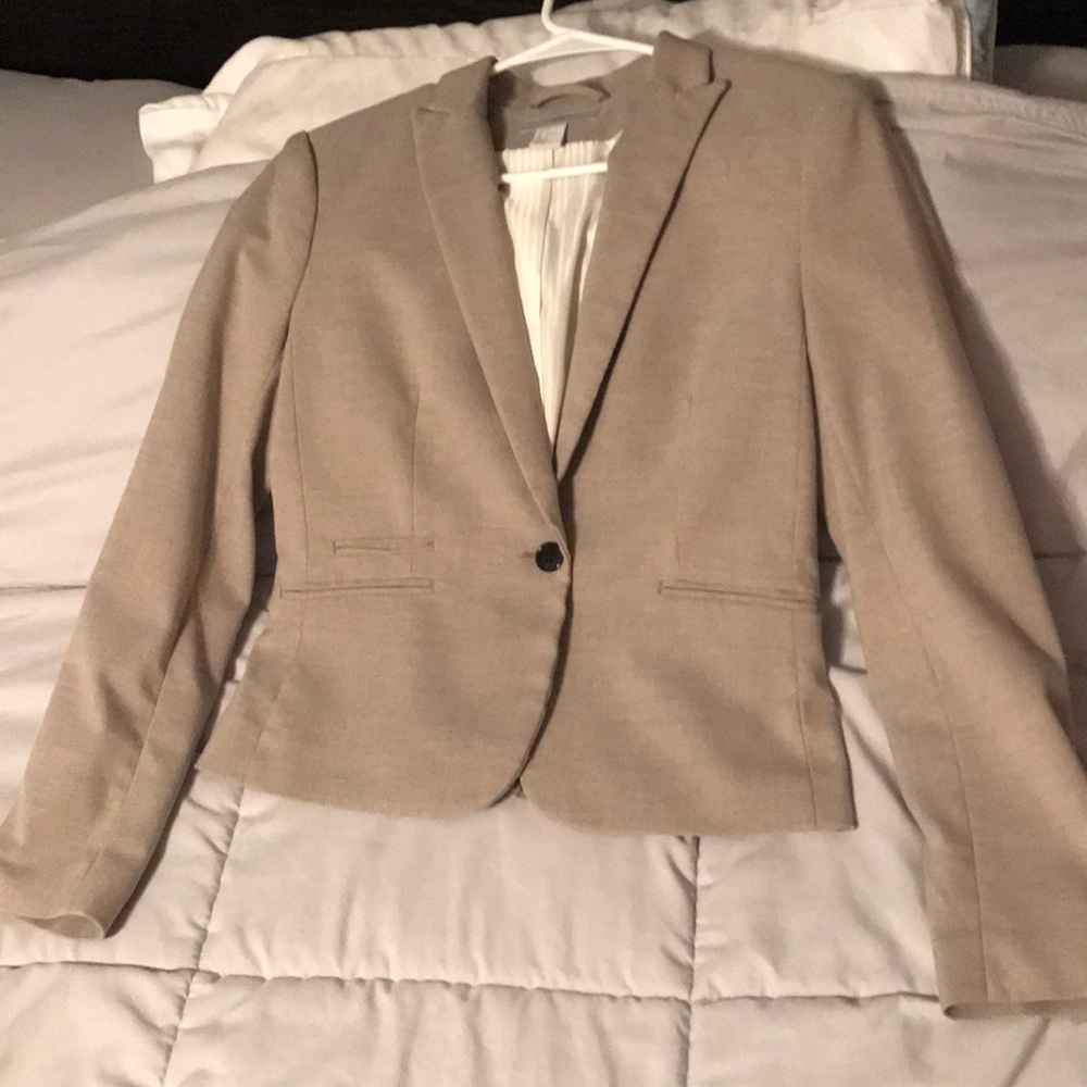 Essential blazer